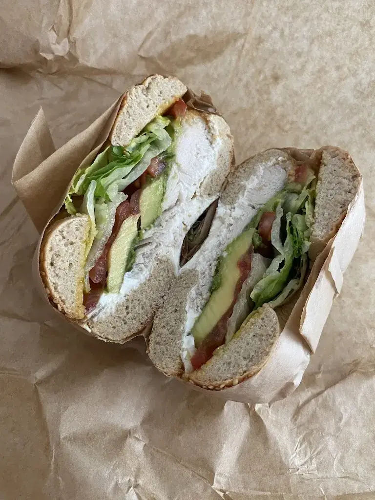 Kris Kri_LITTLE BAGEL MONTEUX_Monteux_review