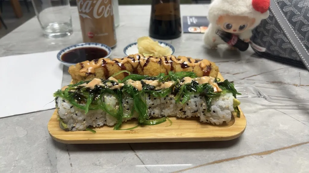 sushi wan_Monteux_slider_image_2