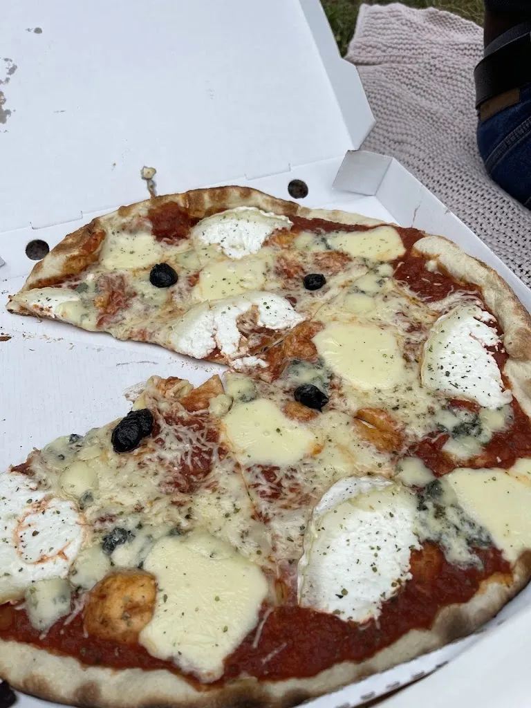 Planet'pizza & Co_Monteux_slider_image_2