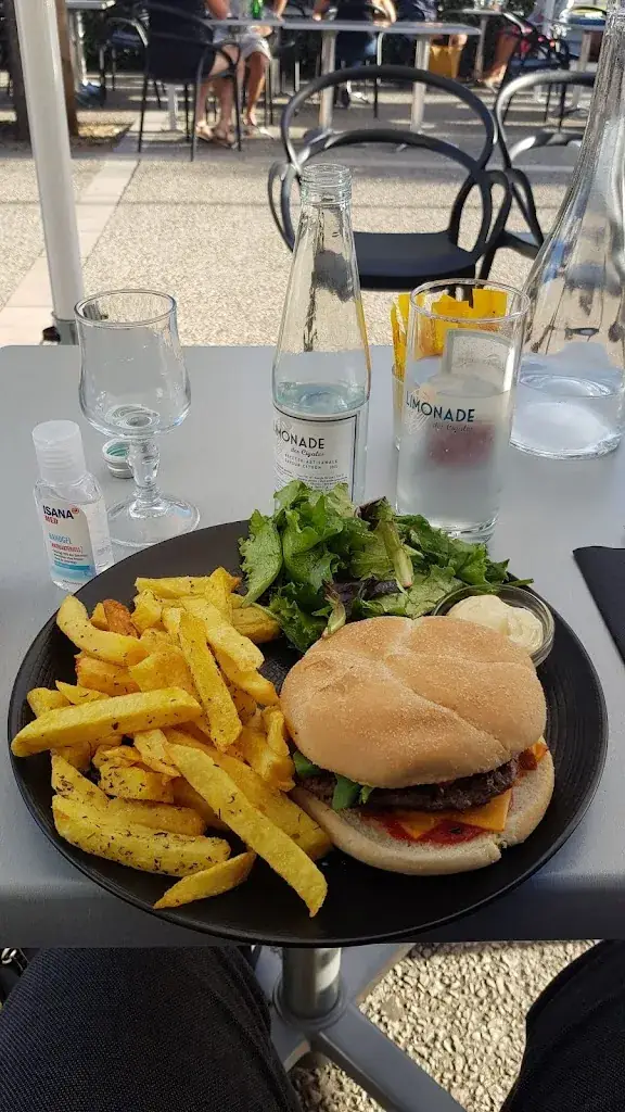 Nima Abbaspour_Les Deux J&Cie Restaurant Avignon_Avignon_review