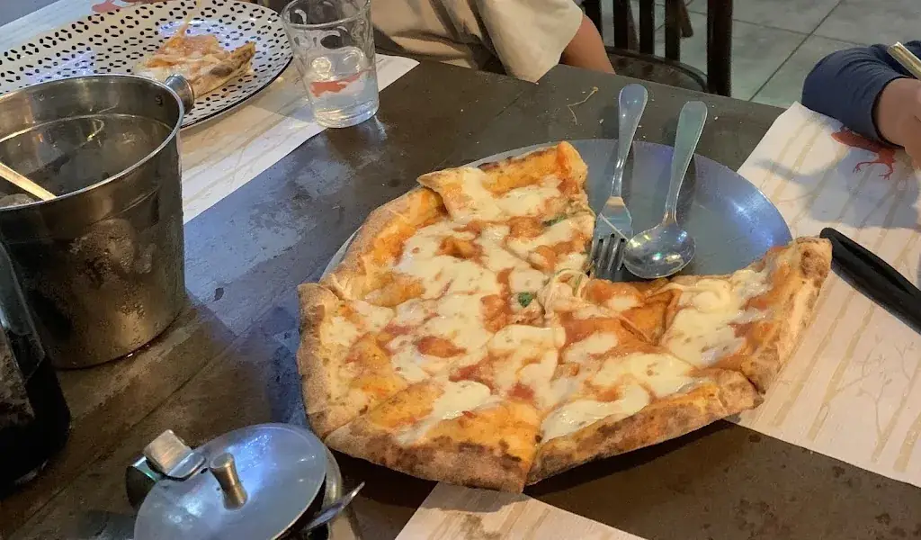 Robin Debruyne_Napoli Mia Restaurant_Avignon_review