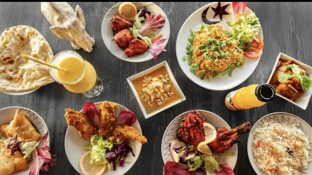 Luna Tandoor_Pont-de-Chéruy_slider_image_3