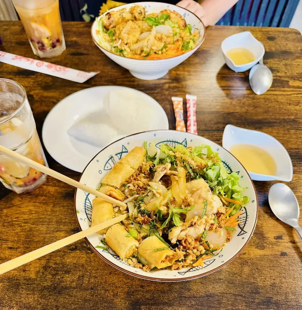 Karl Marx_Restaurant Bol d'Asie_Morières-lès-Avignon_review