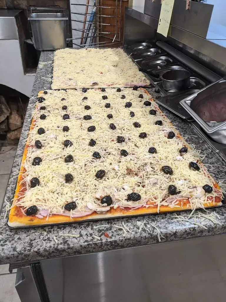 Menu_Le Traditionnel - Pizzas au feu de bois, et plats  à emporter._Morières-lès-Avignon_image_5