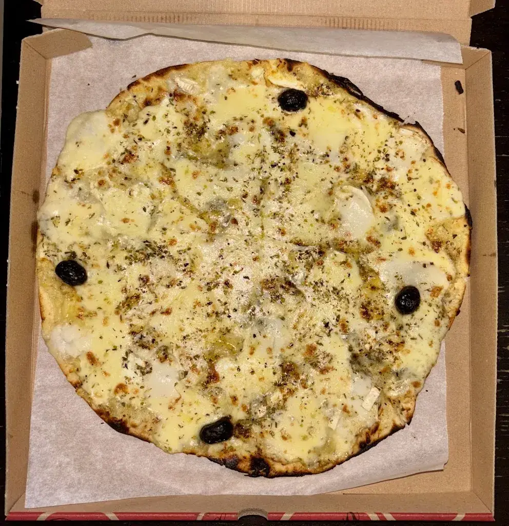 Marie_Le Traditionnel - Pizzas au feu de bois, et plats  à emporter._Morières-lès-Avignon_review