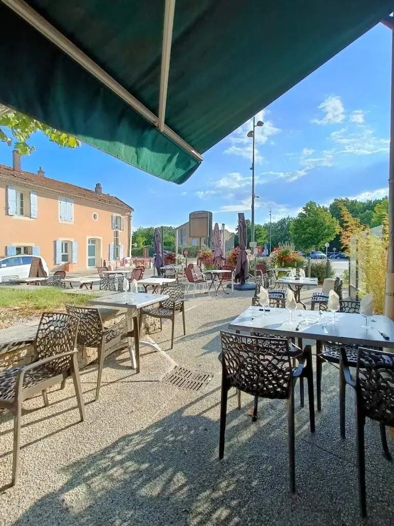 Bar Du Coin Restaurant in Mornas