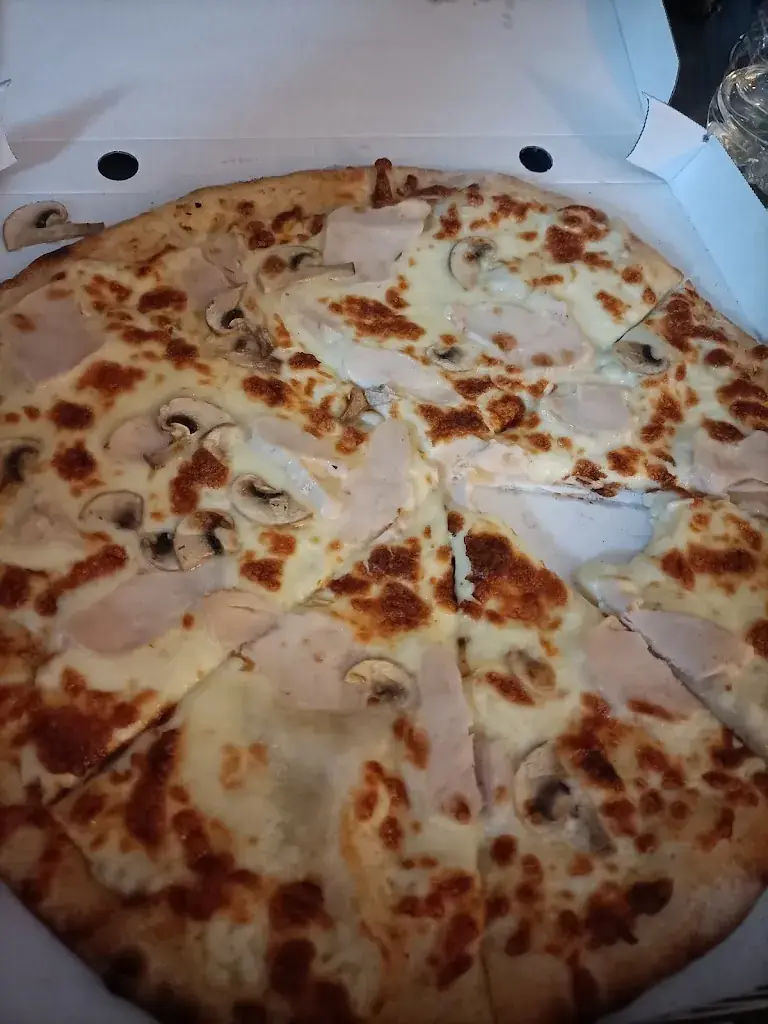 Niils Hub_Pizzeria Emilio Pont-de-Cheruy_Pont-de-Chéruy_review