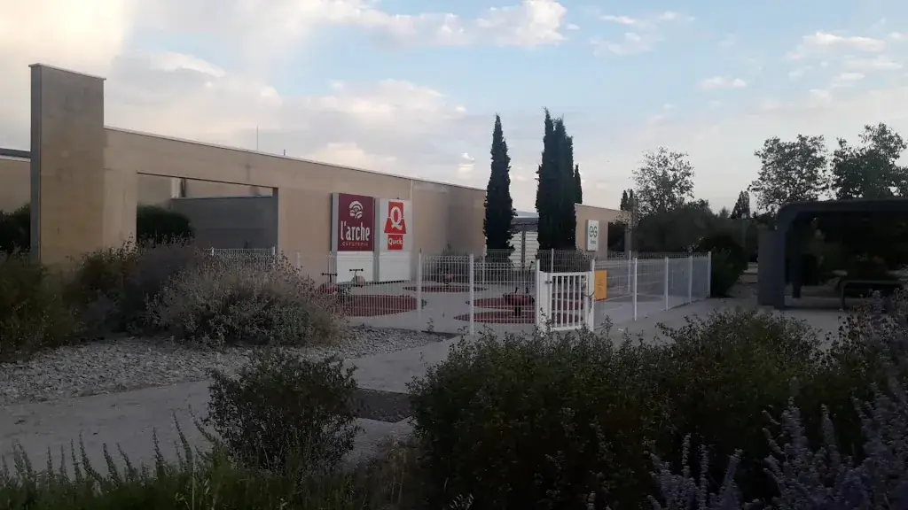 Mornas - Village Service Area_Mornas_slider_image_2