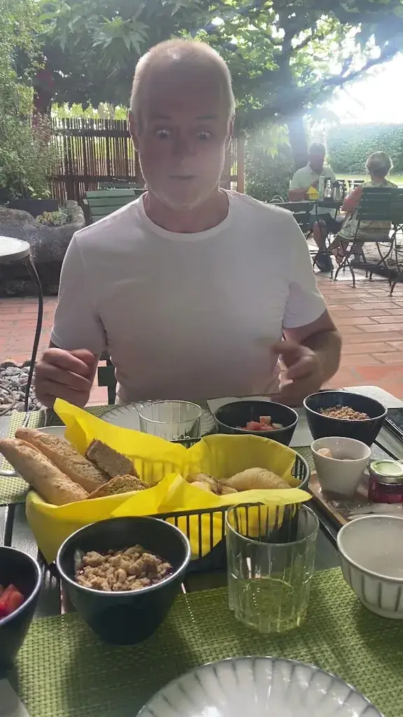 Helen G _Le Mas Des Aigras_Orange_review