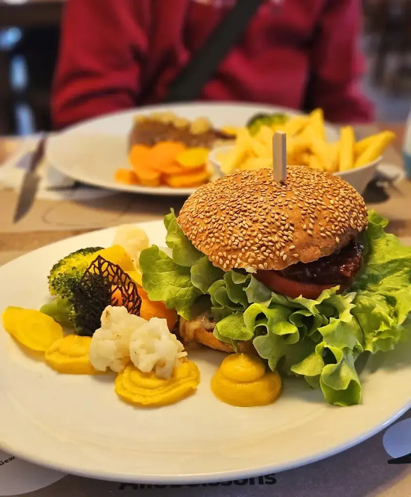 Croix-Blanche_Mouret_slider_image_2