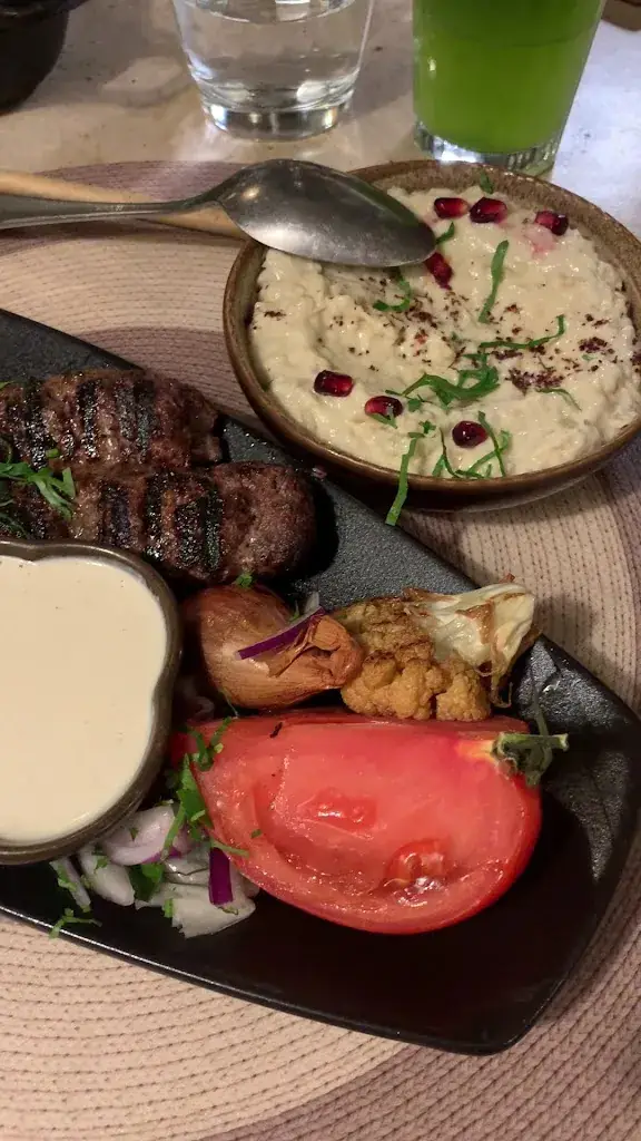 Restaurant Gibran_Mouans-Sartoux_slider_image_2