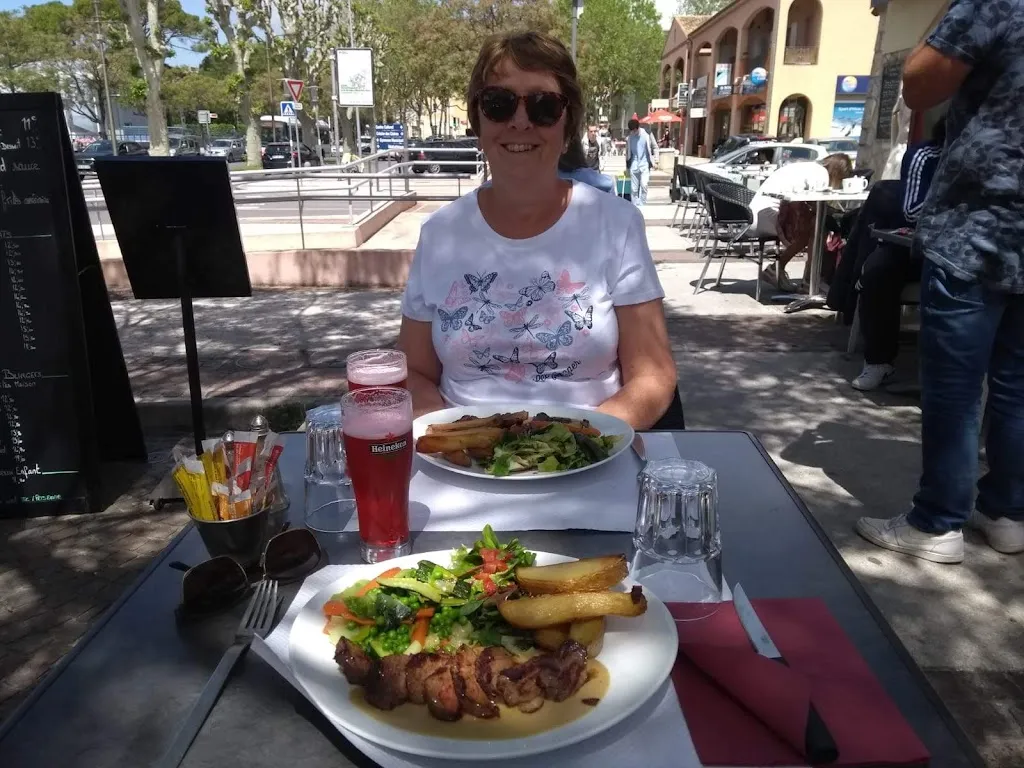 Wendy Moore_Brasserie Le Macchiato Caffè_Mouans-Sartoux_review