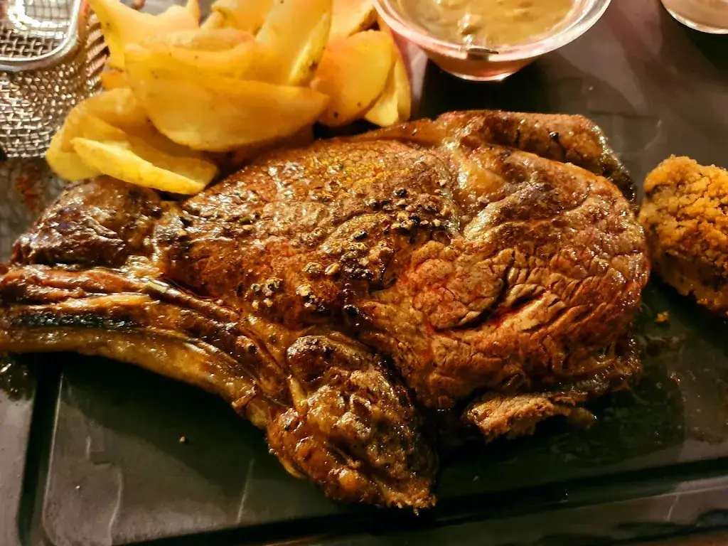 attila szollosi_Au Pied dans le Plat_Mouans-Sartoux_review