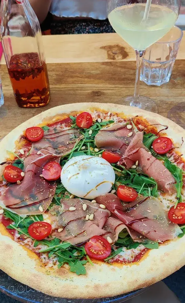 Zoë Fitzsimmons_L'atelier Pizza_Mouans-Sartoux_review