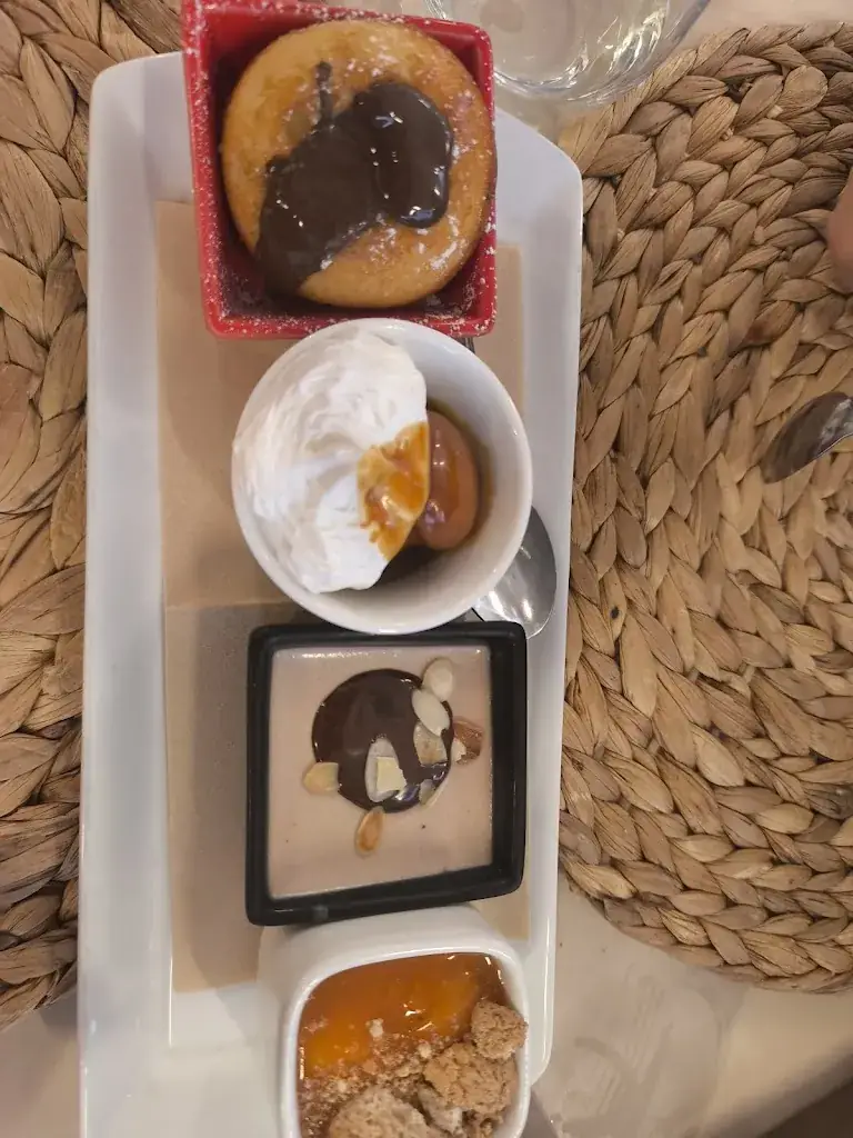 Li Zhou_La Cantina_Mouans-Sartoux_recensione