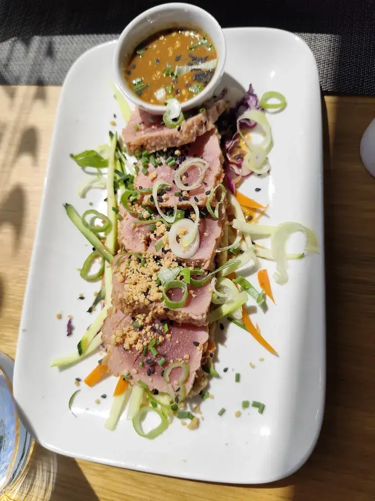 Christophe Roche_Chesterfield Restaurant bar à Vin et Tapas_Mouans-Sartoux_review