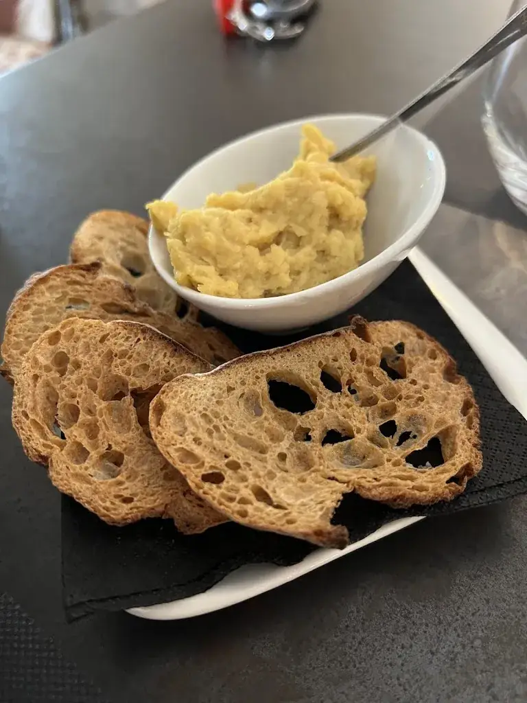 Joezel Rizi Nubla_La Bergerie Des Alpilles _Mouriès_review