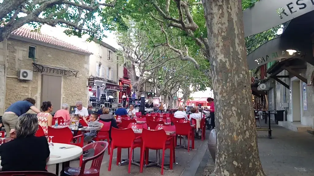 Café du Commerce_Mouriès_slider_image_2