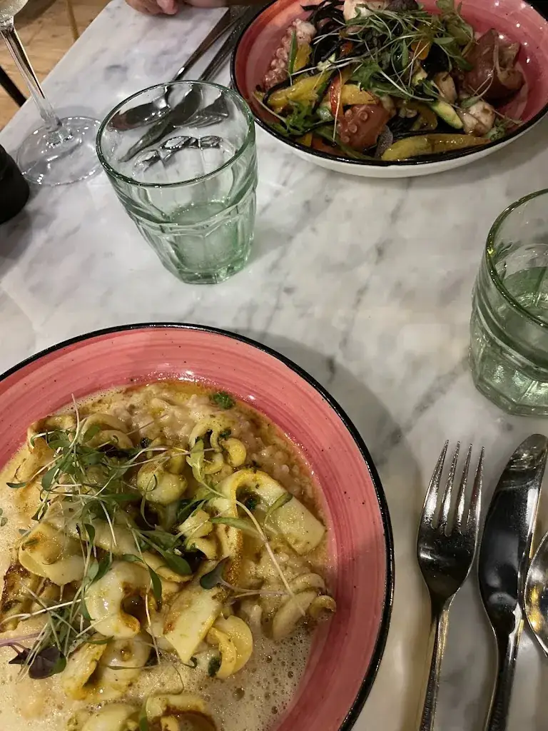 Lora van Put_Brasserie de la Méditerranée_Mougins_review