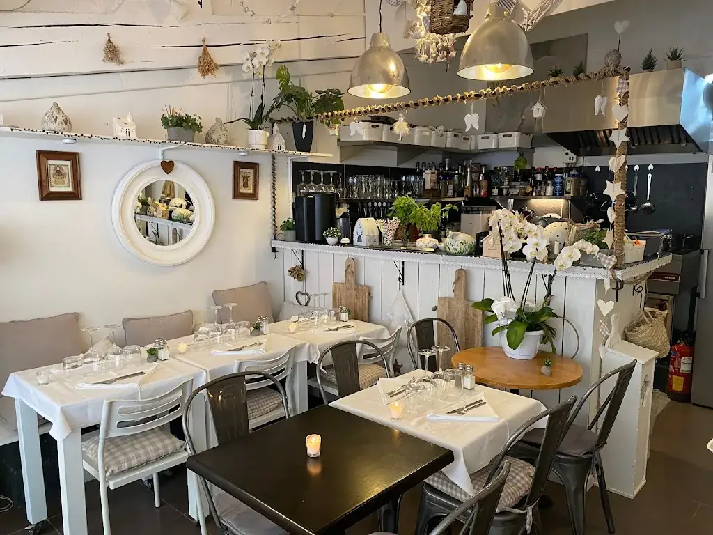 LE JULES restaurant in Mougins