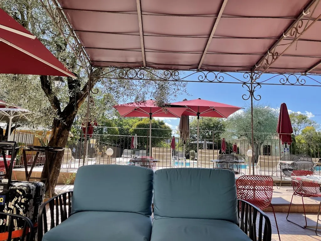 Adam Schmitt_La Lune de Mougins - Hôtel, Restaurant & Spa_Mougins_review