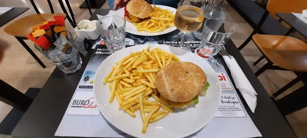 Menu_La Petite Brasserie_Mougins_image_6