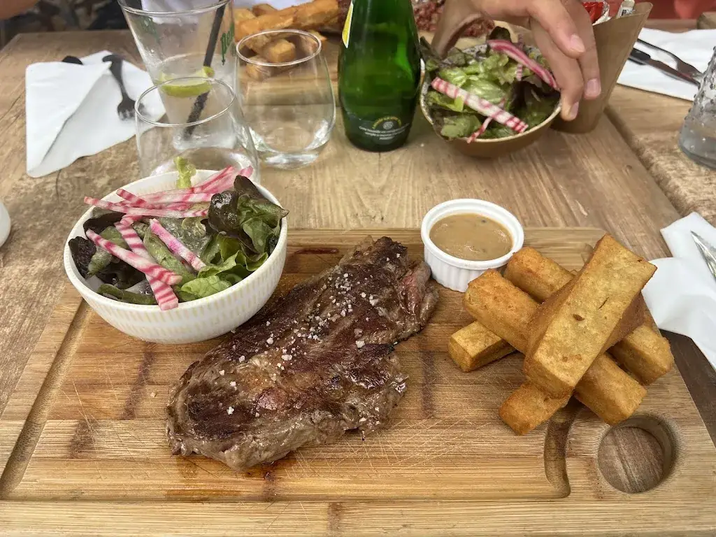 Erica Bertacca_Le café de Fany_Nans-les-Pins_review