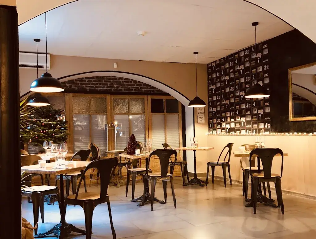 Le café de Fany restaurant in Nans-les-Pins