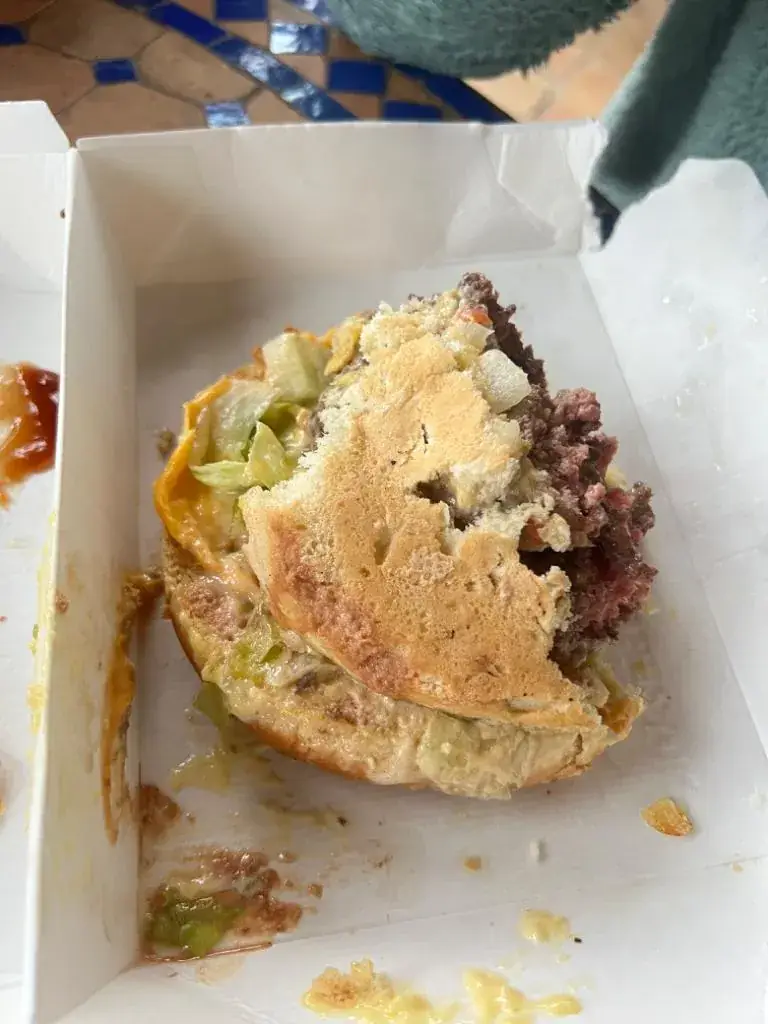 Erwan Jelen_Le rendez vous_Nans-les-Pins_review