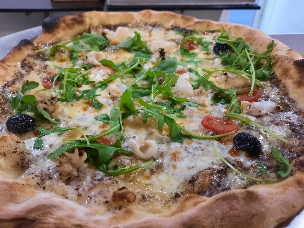 La pizza du baou ristorante a Nans-les-Pins