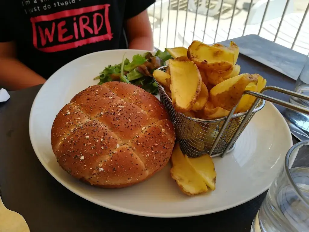 Restaurant la Santa Bauma_Nans-les-Pins_slider_image_3