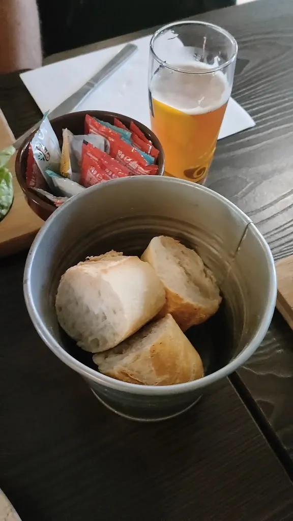 Sophie Inthavong Nguyen_Restaurant le lilo_Saint-Zacharie_review