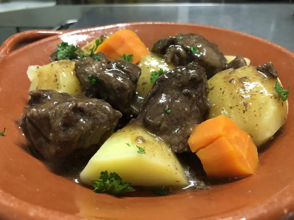 Restaurant le lilo_Saint-Zacharie_slider_image_3