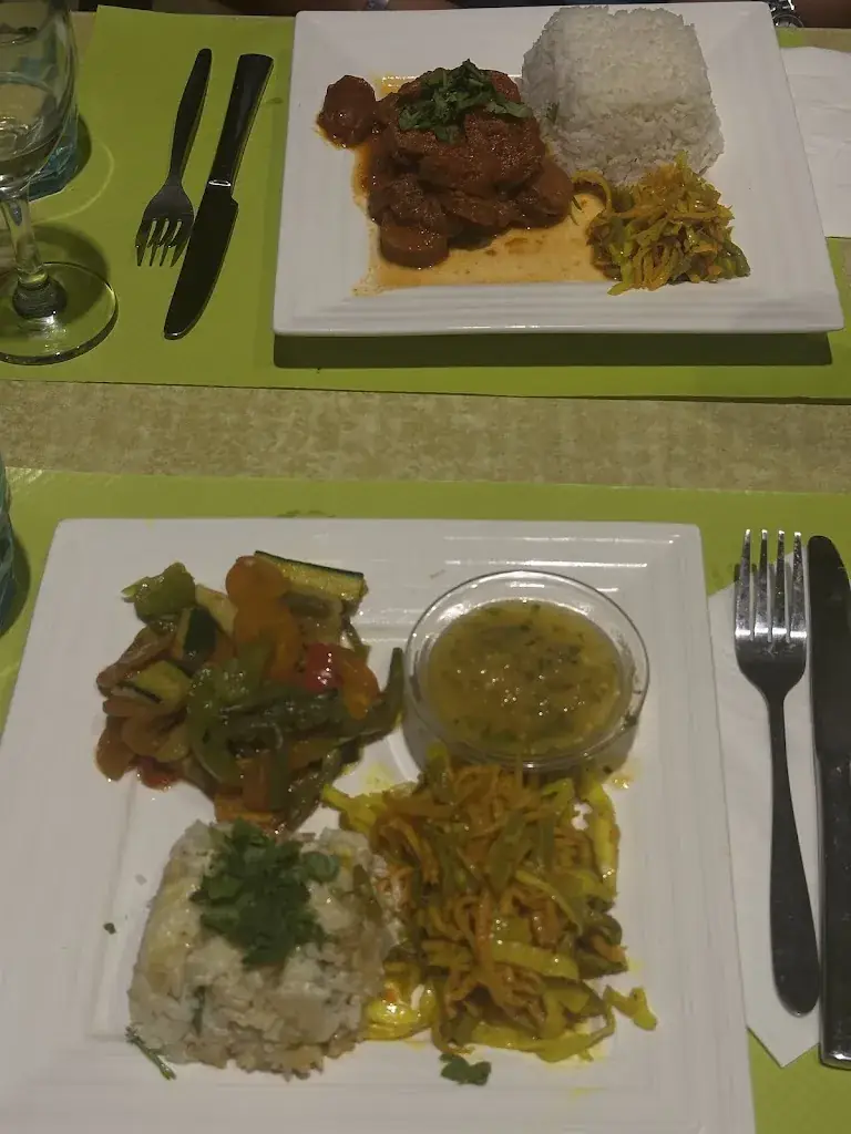 Sara Chiara_Rita soa_Nans-les-Pins_review