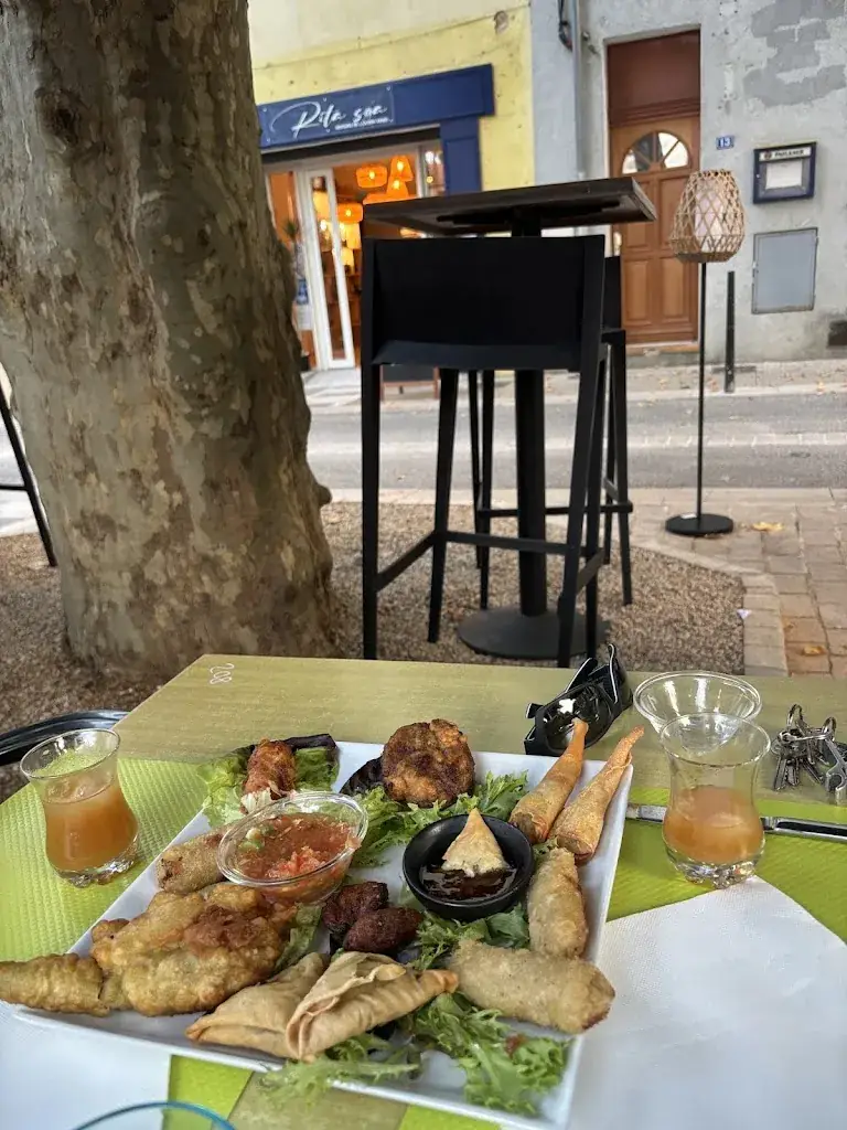 Ulrich Courtois_Rita soa_Nans-les-Pins_review