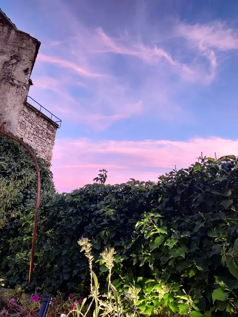 Beatriz Jaggi_Maison Panagiotis_Noves_review