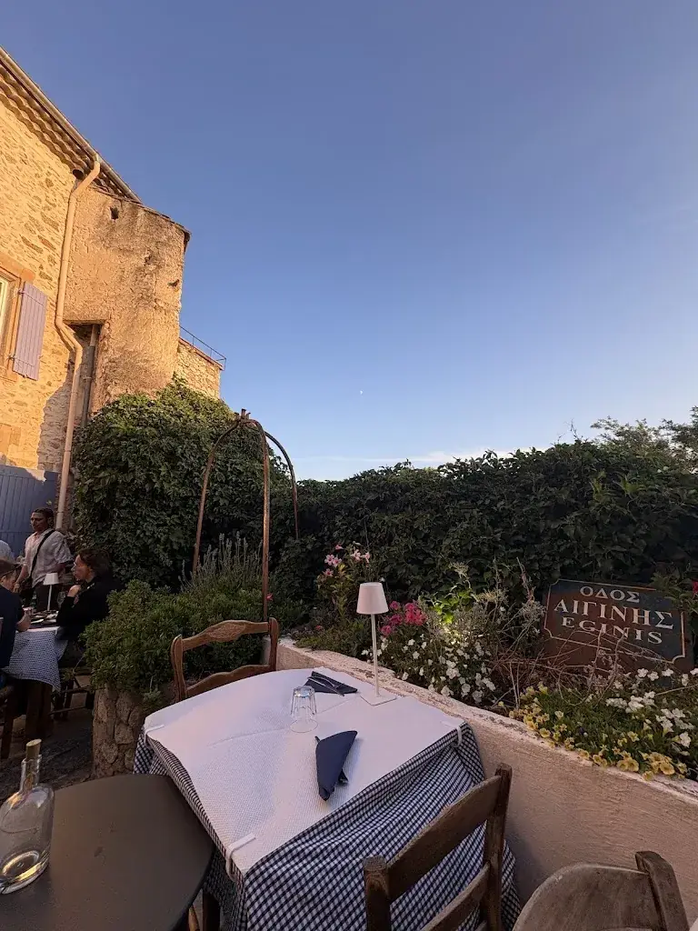 Maison Panagiotis_Noves_slider_image_1