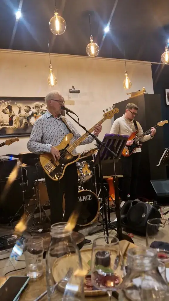 Le Remède - Restaurant Bar Evénements Oullins_Oullins-Pierre-Bénite_slider_image_2