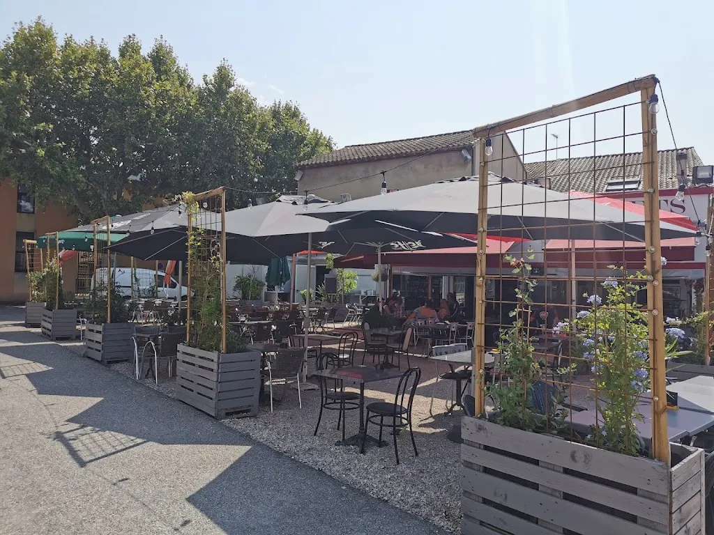 La Plancha Brasserie des Sports_Noves_slider_image_3