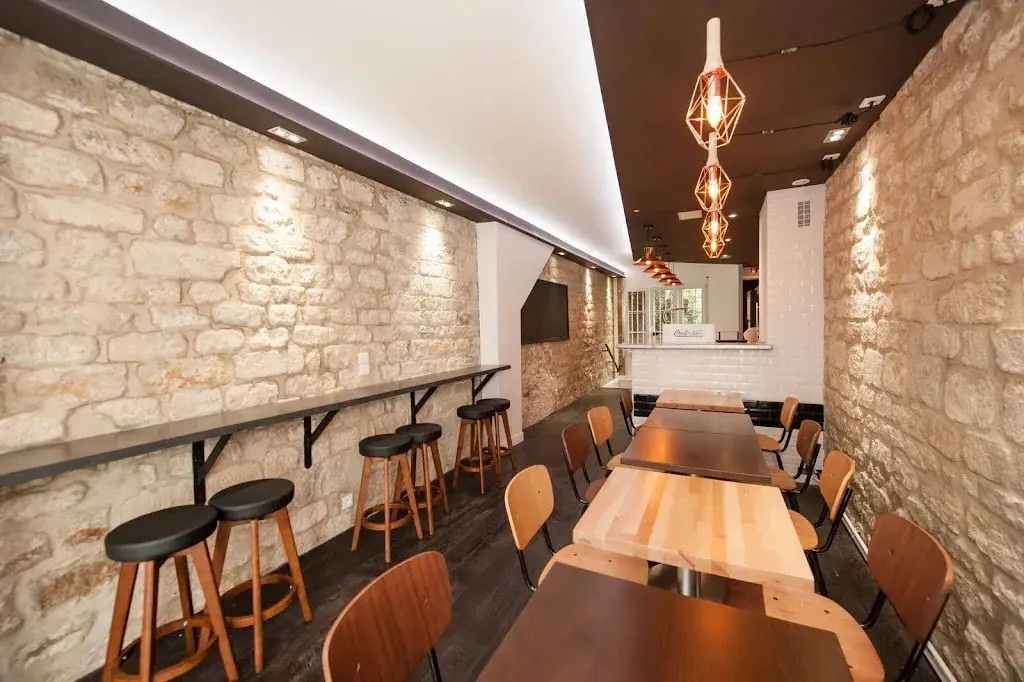 VIA EMILIA_Paris_slider_image_1