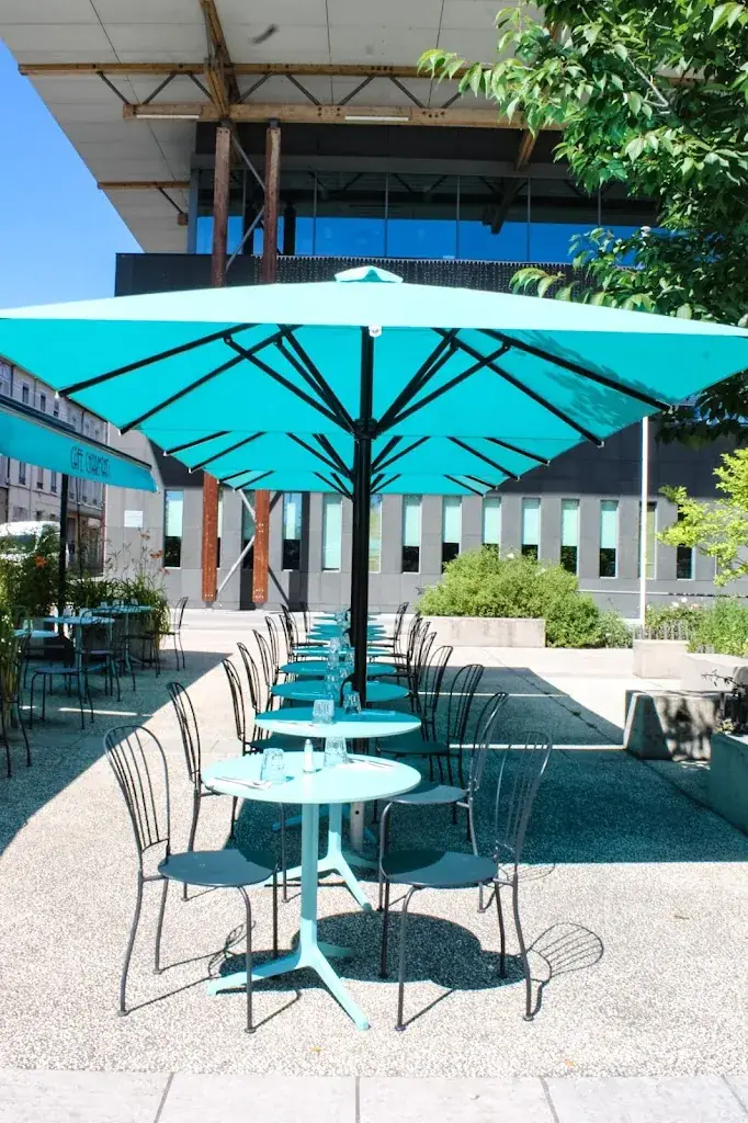 Café Charmant ristorante a Oullins-Pierre-Bénite