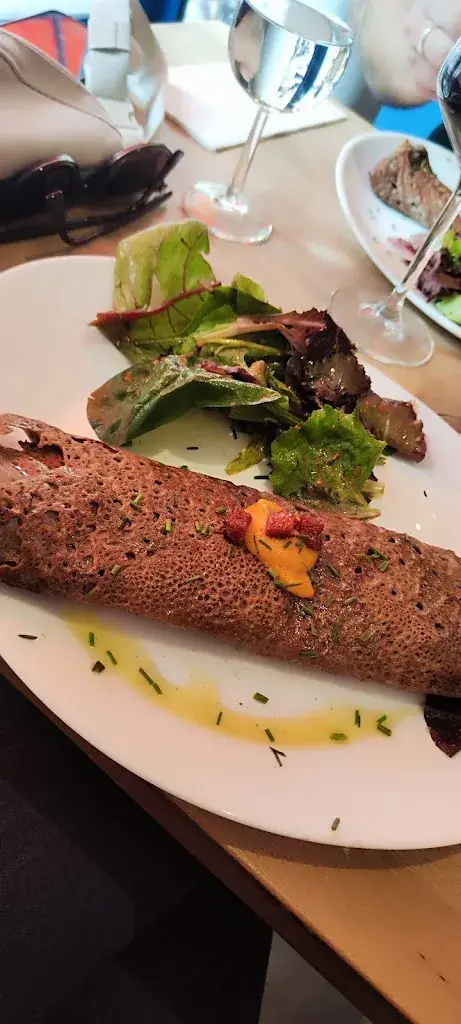 Kerstin W._Midi12 La Fayette_Paris_review