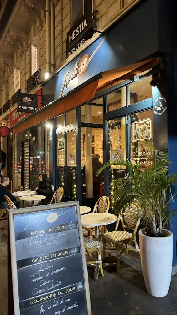 Kevin Ang_Midi12 La Fayette_Paris_review