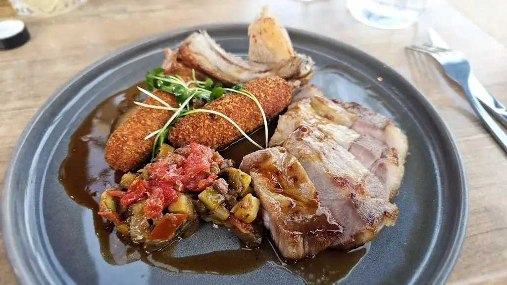 Caffé César, Restaurant L’initial_Opio_slider_image_2