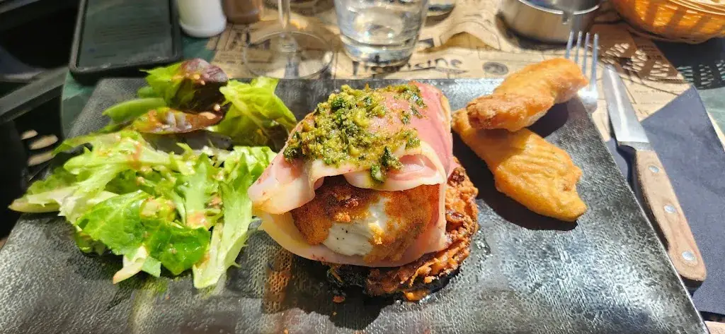 Vincent SERVAIS (Orval racer)_LE PAPILLON_Ollioules_review