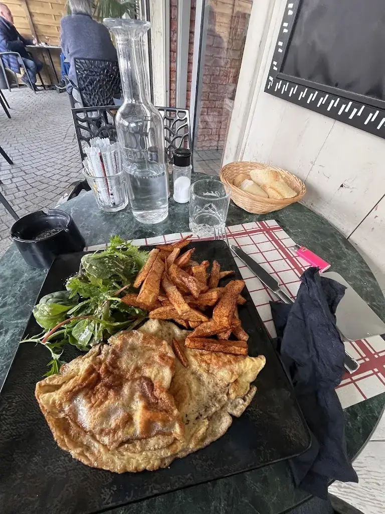 Jérémy Valette_LE PAPILLON_Ollioules_review