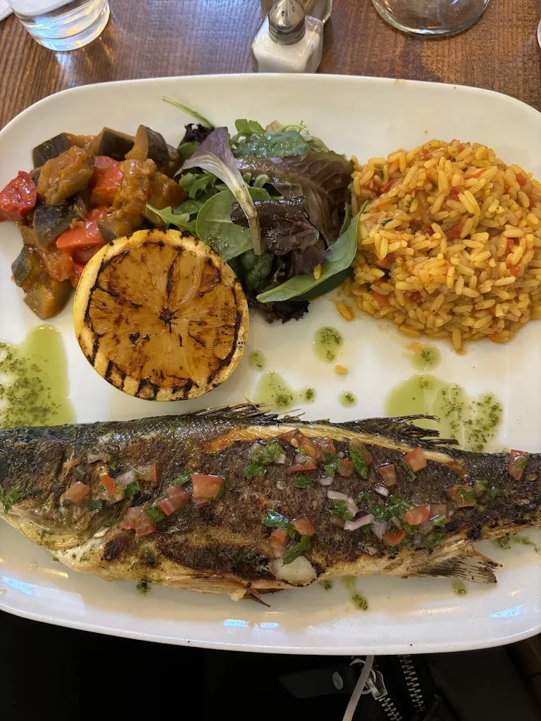 Husna G_Au Dé Lisse_Sanary-sur-Mer_review