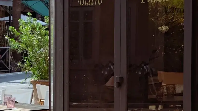 Restaurant Ollioules - Bistro Plaza_Ollioules_slider_image_3