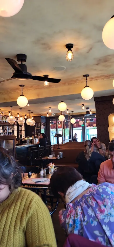 Lionel Boyat_LE MÉRION_Oullins-Pierre-Bénite_review