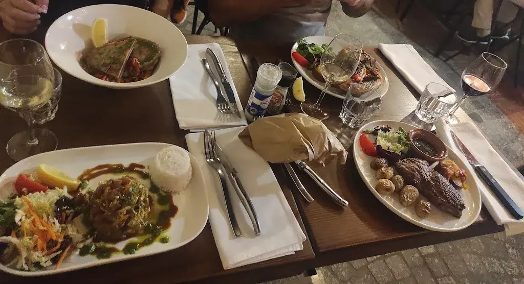 Julia Doering_Le Baroudeur_Sanary-sur-Mer_review